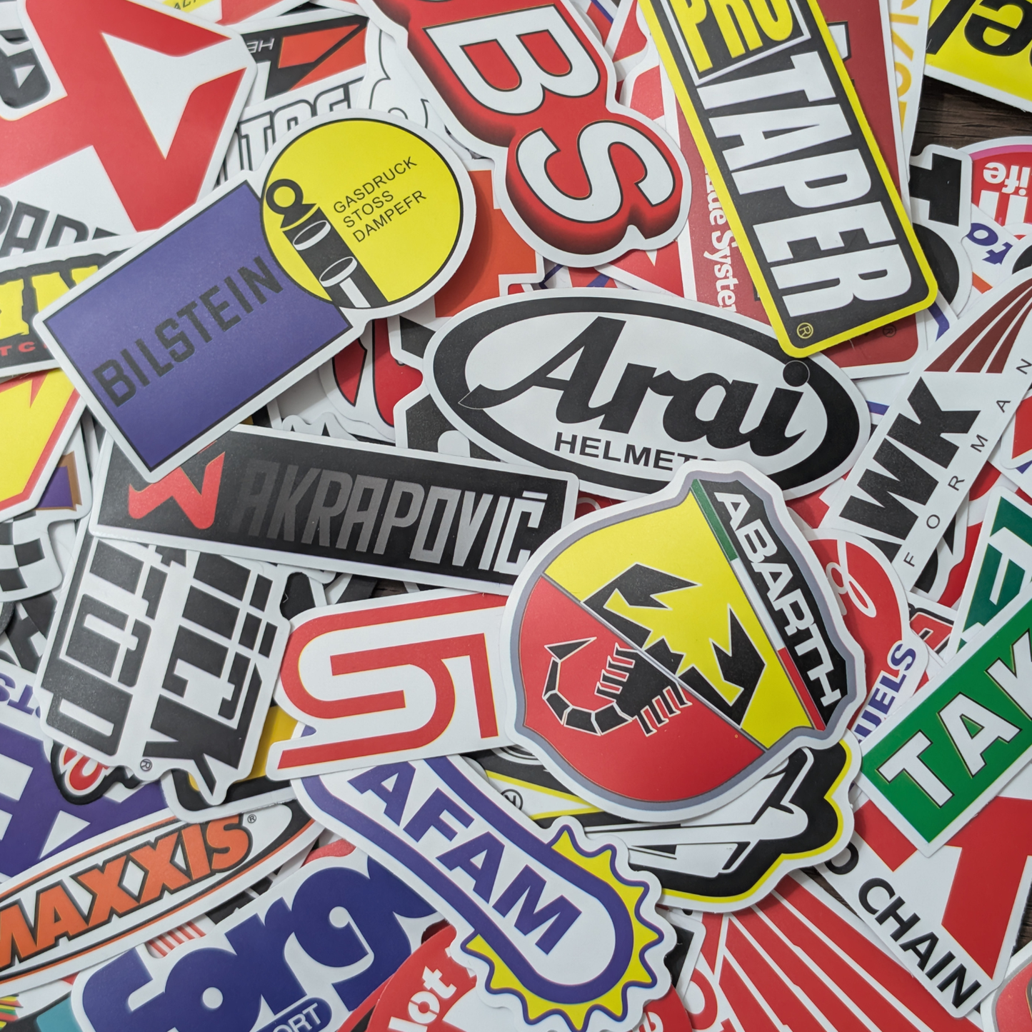 Sekalaiset valmistaja tarrat 20kpl