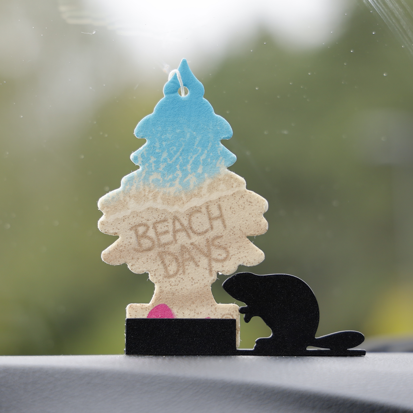 Hajukuusen majava teline